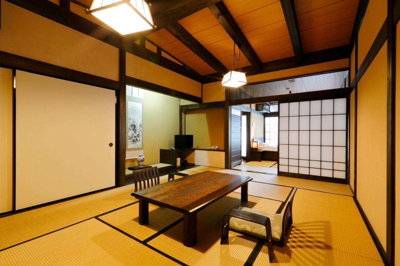 Okada Ryokan Warakutei Takayama  Eksteriør bilde