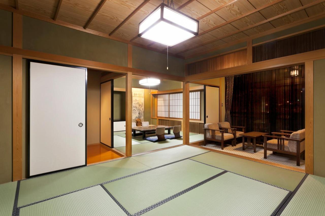Okada Ryokan Warakutei Takayama  Eksteriør bilde