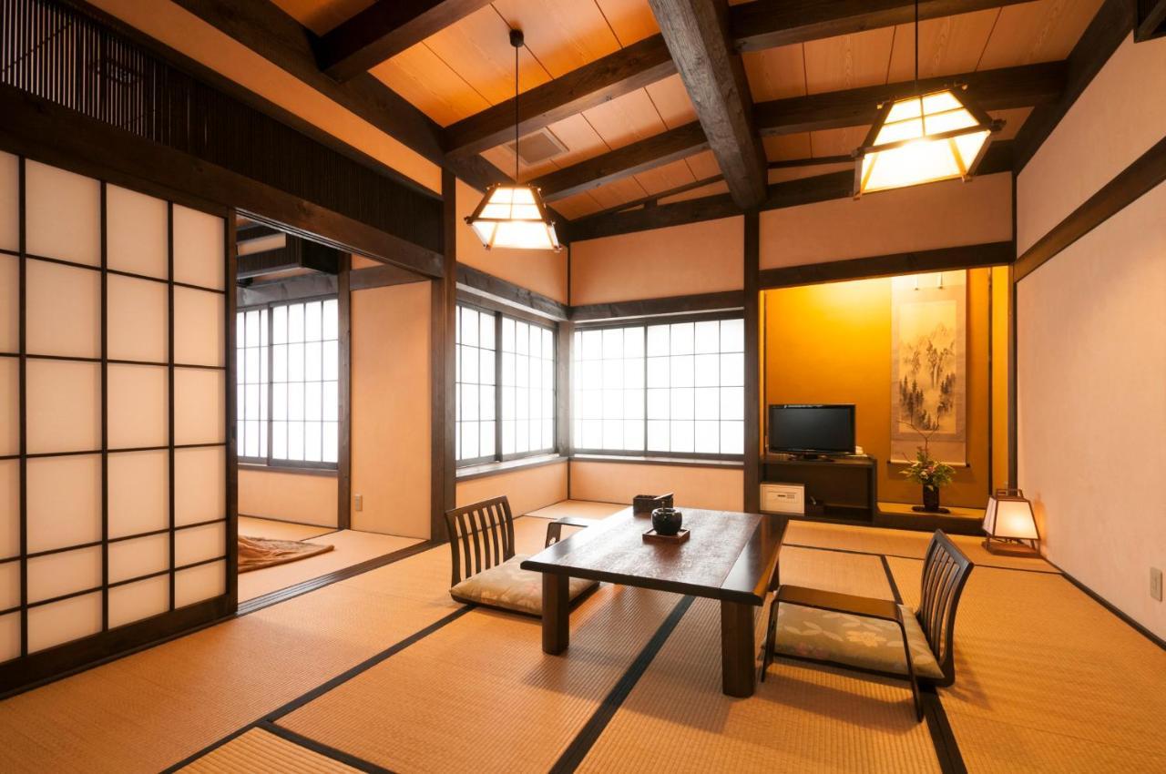 Okada Ryokan Warakutei Takayama  Eksteriør bilde