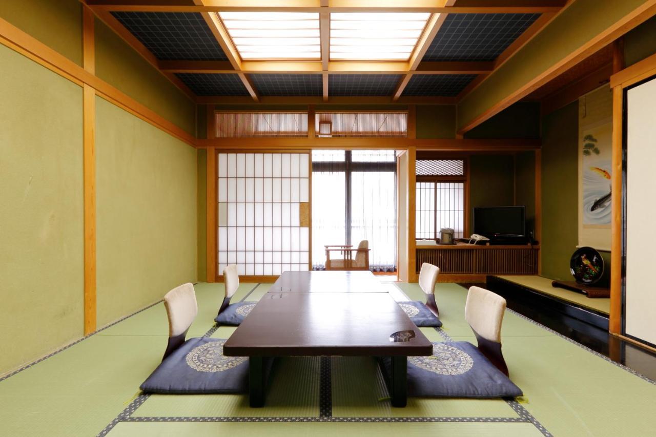 Okada Ryokan Warakutei Takayama  Eksteriør bilde